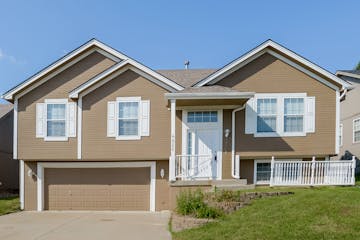 8556 N Gower Ave Kansas City, MO 64154